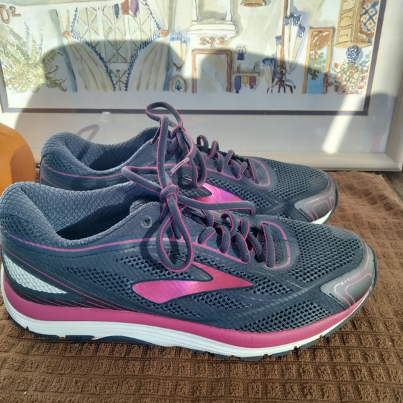 Brooks Shoes - SOLD